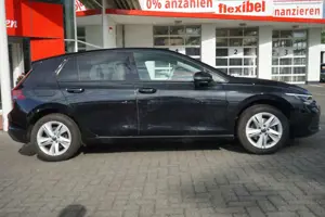 Volkswagen Golf VIII 1.5 TSI LED ACC Kamera