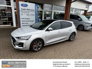 Ford Focus ST-Line X Automatik Panoramadach Kamera