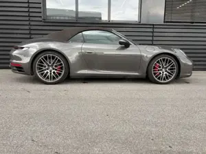 Porsche 992 911 -992 Carrera 4 S Cabrio-BOSE-CHRONO-ABGAS