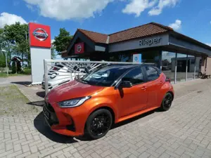 Toyota Yaris Hybrid Style / 92 PS
