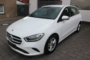 Mercedes-Benz B 160 d STYLE (RÜCKFAHRKAMERA,TEILLEDERSITZE)