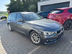 BMW 320 d Sport Line -LED - AHK - Pano