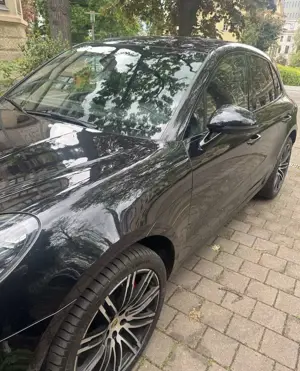 Porsche Macan Turbo mit Performance Paket