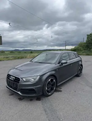 Audi A3 2.0TDI +S LINE+S Tronic+ACC+BO+Schiebedach