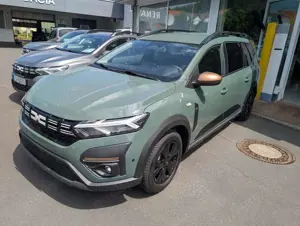 Dacia Jogger 1.6 Hybrid 140 Extreme+ (39)