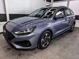 Hyundai i30 Kombi STYLE DCT NAVI RFK SHZ PDC ALU 1.6 T-GDi ...