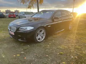BMW 550 BMW Touring 550i M-Paket Navi/Sitzh/Standh/Panor++