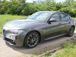 Alfa Romeo Giulia Automatik Navi