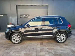 Volkswagen Tiguan 2,0 TDI 2.Hand/Uffr/AHK/Schiebedach/Sitzheiz/Top
