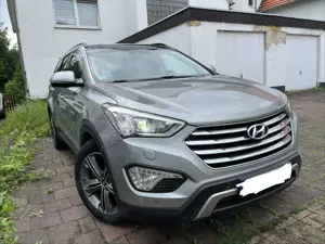 Hyundai Grand Santa Fe Premium 4WD