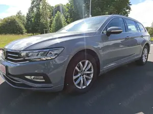 Volkswagen Passat Variant DSG Business Navi Virtual Matrix ACC RFK Massage