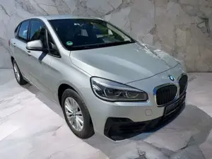 BMW 218 218d AT/Advant./LED/Drive-Ass+/Kam/SZH/