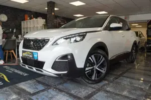 Peugeot 3008 Allure/Ambiente/Navi/CarPlay/Aluräder/Leder