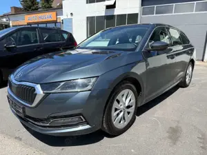 Skoda Octavia Combi First Edition 2.0 TDI LED DSG RFK