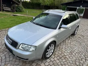 Audi A6 2.7 quattro Avant Scheckheft Schalter S-Line!