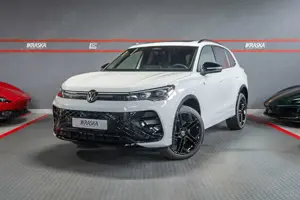 Volkswagen Tiguan R-Line 4M TSI BLACK STYLE HK STHZ PANO