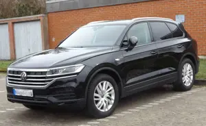 Volkswagen Touareg Touareg Diesel 3.0 V6 TDI 4Mo 8G DSG STHZ mit FB el. AHK NAVI HuD ACC LUFTFAHRWER