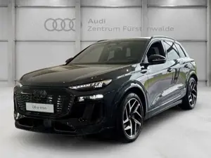 Audi Q6 e-tron Sportpaket+Luftfederung+AHK-Panodach+TechPro+BO