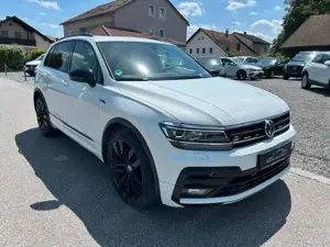 Volkswagen Tiguan Highline BMT  R-Line*Black Style*1 HAND*