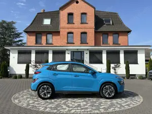 Hyundai KONA Select ACC SHZ LHZ CAM Smart-Link