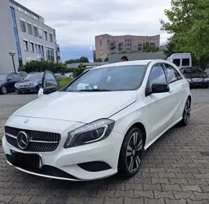 Mercedes-Benz A 200 (BlueEFFICIENCY) Urban