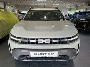 Dacia Duster Neuer Journey hybrid-G 150 4x4 Bild 3