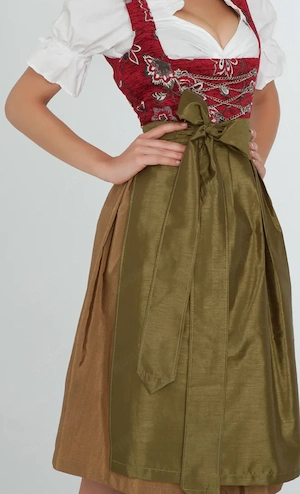 Dirndl + Kurzarm-Carmenbluse (Größe 36) + Dirndl Kette