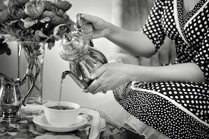 High Tea Party: Anleitung, Rezepte & Geschichte der britischen Teetradition