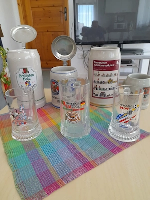 Bierkrüge  große  oder kleine  Auswahl ca.40 Stück Preis pro Krug 