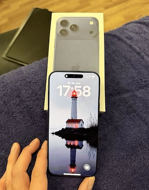 iPhone 17 Pro Max 256GB Tiefblau