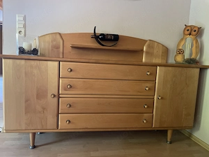 Wohnzimmerschrankwand und passendes Sideboard abzugeben!