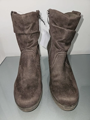 Neu mit Etikett! TAMARIS Damen Leder Stiefeletten,braun, Größe 40 TOP! Klassiker! 