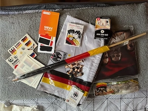 Ich biete ein tolles Fan-Paket