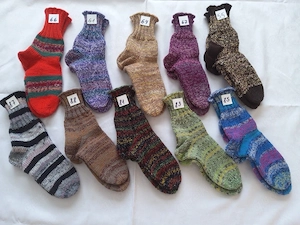 Selbstgestrickte Wollsocken