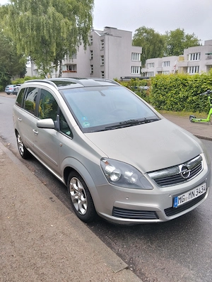 Opel Zafira B gut erhalten abzugeben. 1800 