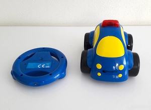 Polizeiauto mit Steuerung Kinder-Spielzeug , Marke Playplatic , neuwertiger Zustand