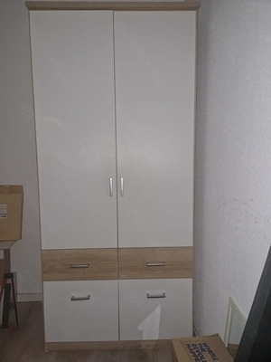 Kleiderschrank günstig abzugeben, nur an Selbstabholer in KA 