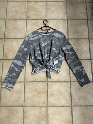FB Sister Camo Tie-Front Longsleeve Crop Top