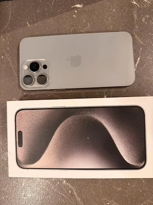 IPhone 15 Pro Max 256 GB   Natural Titanium   100 % Akkukapazität