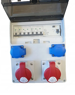 BAUSCHALTANLAGE SCHALTANLAGE Wandverteiler Baustellenstrom Elektroverteilerkasten Baustelle mobil 2x