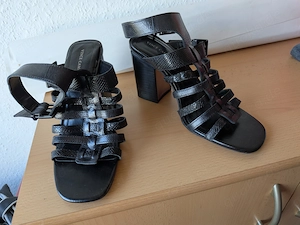 getragene Sommersandalen von meiner Frau getragen 
