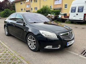    Opel Insignia 2.0 BiTurbo 4x4   Diesel, gepflegt, fahrbereit