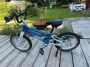 Woom 2 Kinderfahrrad 14 Zoll blau Weiß 