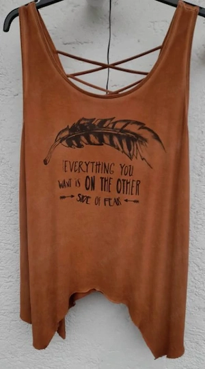 Zipfeliges Shirt Gr. 44-46 braun mit überkreuzten Bändern am Rücken Clockhouse
