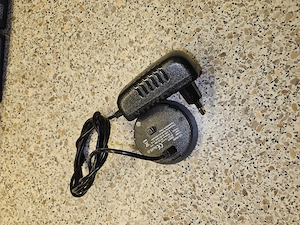 QI Ladepad mit USB Buchse für Möbeleinbau