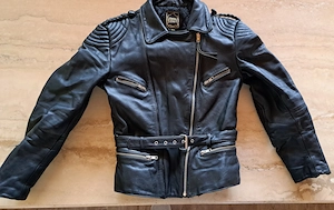 AnzeigeEcht Leder Motorrad-Kombi schwarz für Biker-Frauen