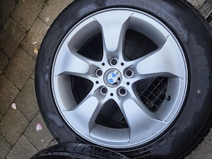 Sommer Reifen mit Original BMW Alufelgen siehe all die Bilder 