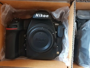 Nagelneue, unbenutzte Nikon D850