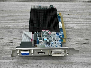 HIS Radeon HD5570 Silent Passiv Geräuschlos HDMI DVI VGA. Tiptop.