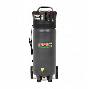 Motorleistung: 1500 W  2 PS Tankinhalt: 50 Liter Maximaler Arbeitsdruck: 10 bar Effektive Kapazit t: